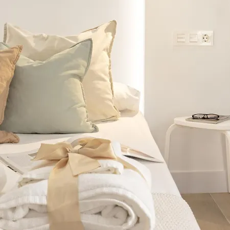 -malagasunapts- Citycenter Spacious *